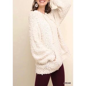 Umgee popcorn pullover hoodie